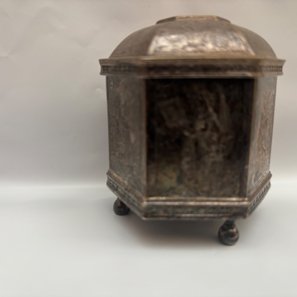 1985 Metropolitan Museum of Art Sterling Silver Dutch 17th Century Marriage Box - Picture 3 of 5